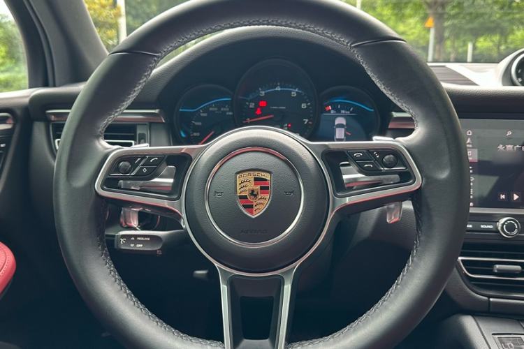 Used Porsche Macan 2018 Macan 2.0T Interior 2