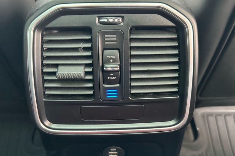 Used Porsche Macan 2018 Macan 2.0T Interior 3