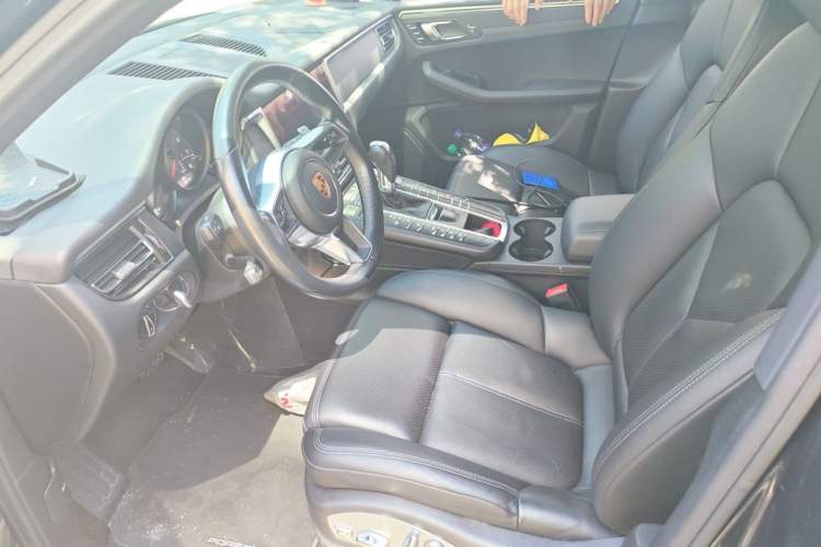 Used Porsche Macan 2018 Macan 2.0T Left Front Seat