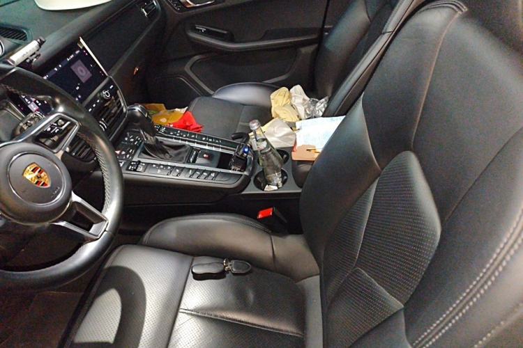 Used Porsche Macan 2018 Macan 2.0T Left Front Seat