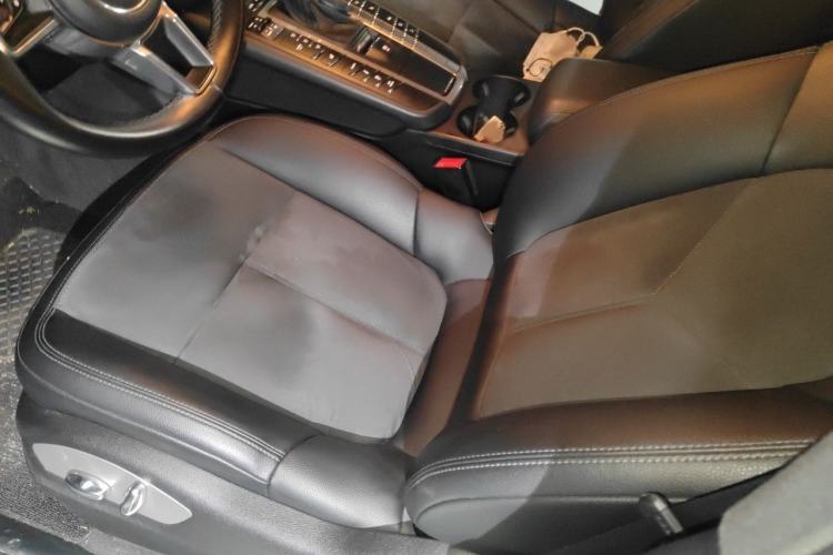 Used Porsche Macan 2018 Macan 2.0T Left Front Seat