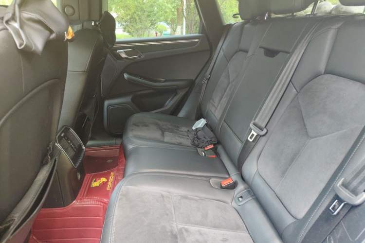 Used Porsche Macan 2018 Macan 2.0T Left Rear Seat
