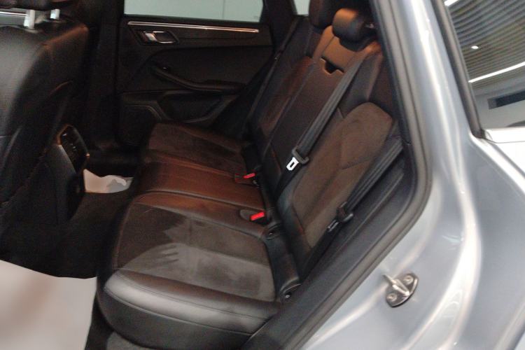 Used Porsche Macan 2018 Macan 2.0T Left Rear Seat