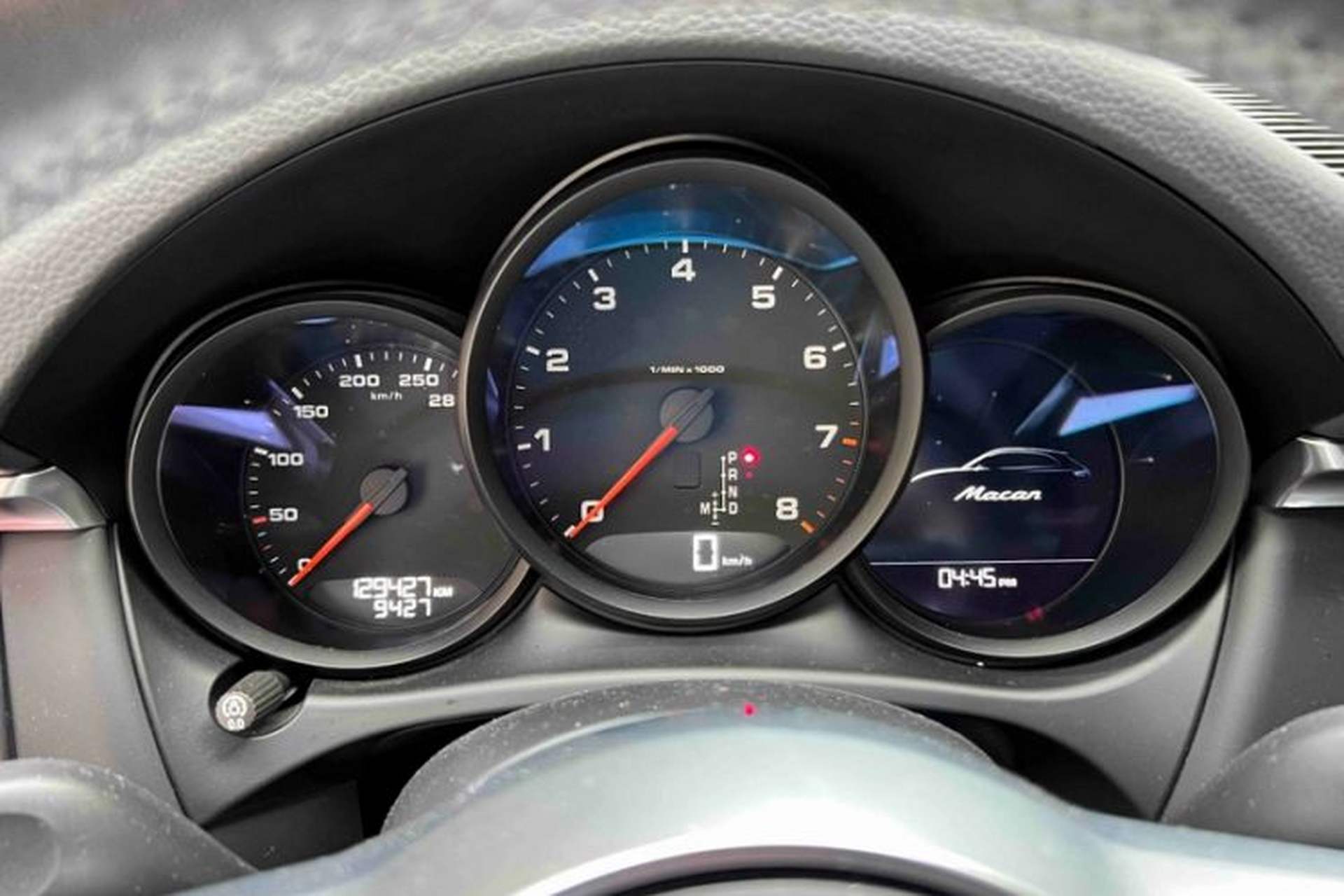 Used Porsche Macan 2018 Macan 2.0T Odometer Close Up