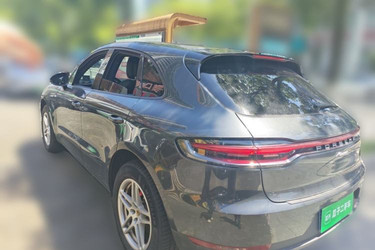 Used Porsche Macan 2018 Macan 2.0T Rear Left 45 Deg