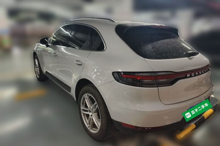 Used Porsche Macan 2018 Macan 2.0T Rear Left 45 Deg