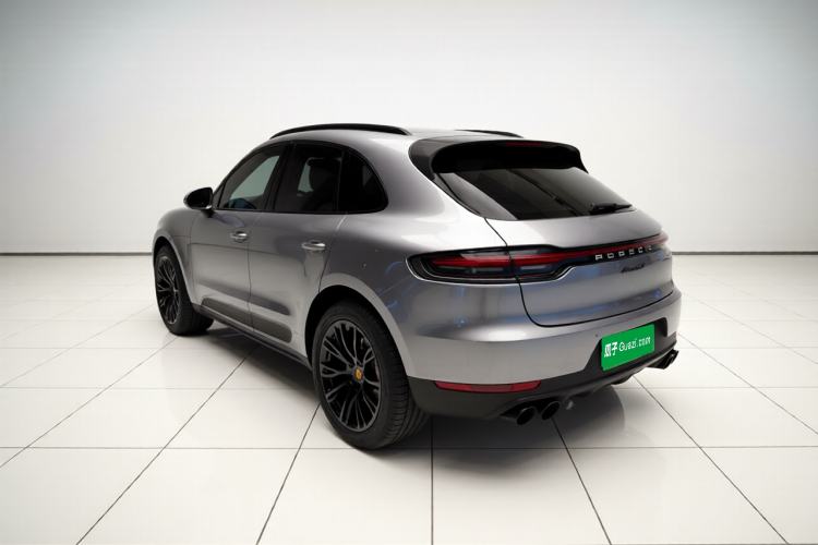 Used Porsche Macan 2018 Macan 2.0T Rear Left 45 Deg