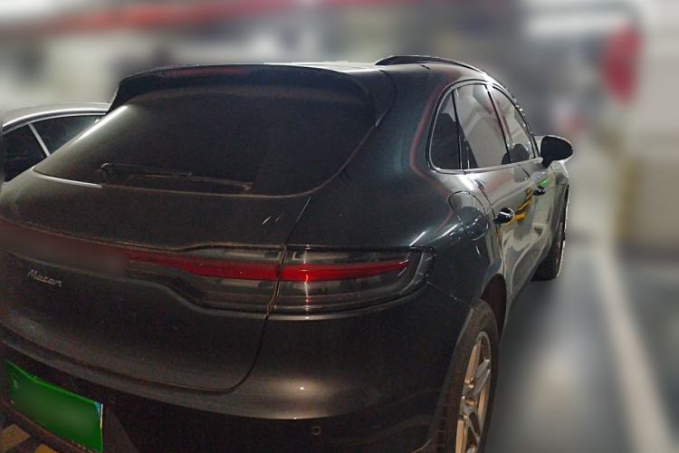 Used Porsche Macan 2018 Macan 2.0T Rear Right 45 Deg