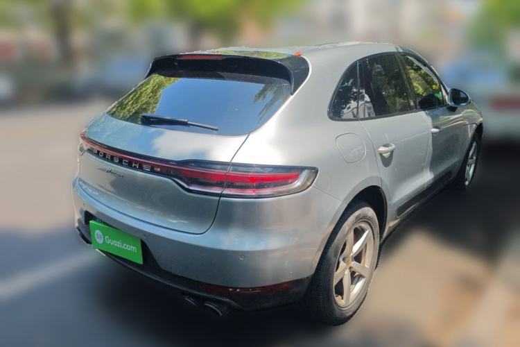 Used Porsche Macan 2018 Macan 2.0T Rear Right 45 Deg