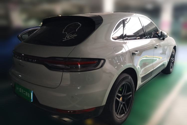Used Porsche Macan 2018 Macan 2.0T Rear Right 45 Deg