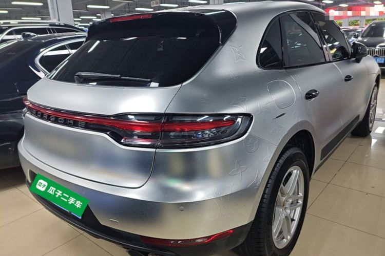 Used Porsche Macan 2018 Macan 2.0T Rear Right 45 Deg