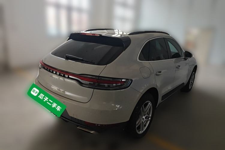 Used Porsche Macan 2018 Macan 2.0T Rear Right 45 Deg
