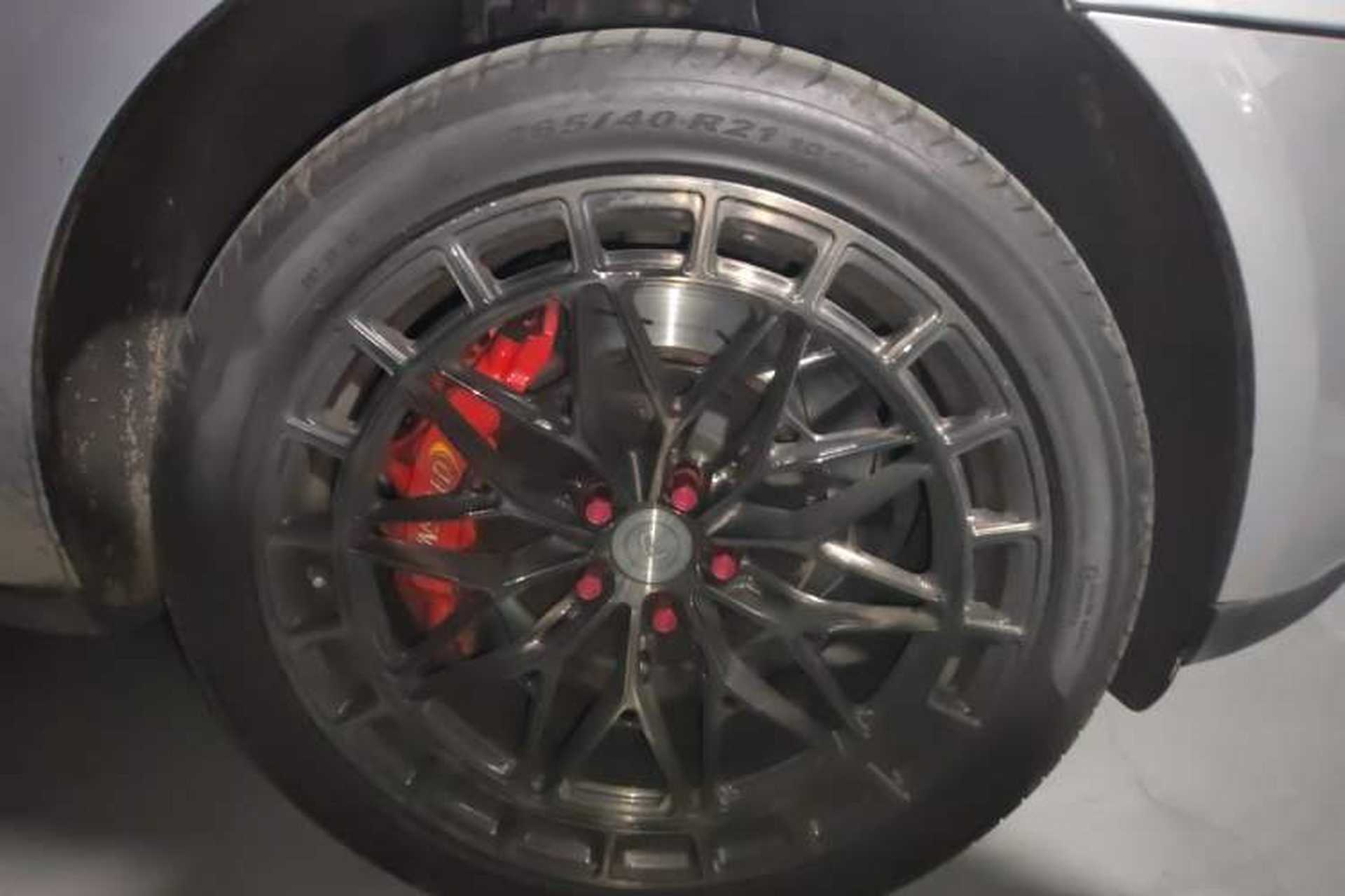 Used Porsche Macan 2018 Macan 2.0T Right Front Wheel Hub