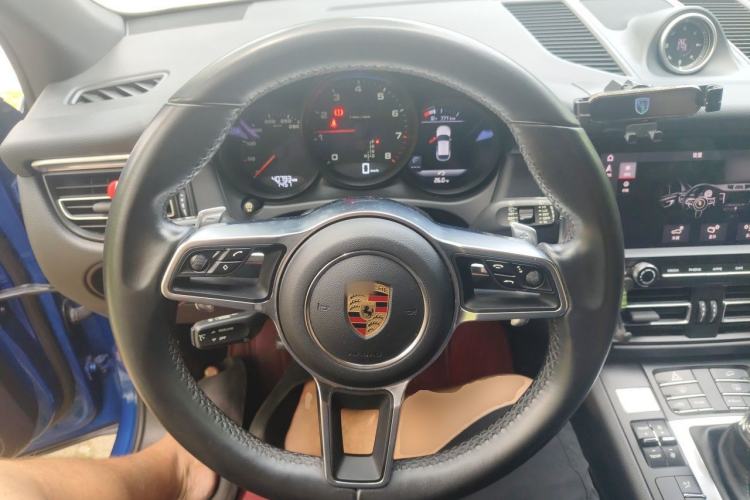 Used Porsche Macan 2018 Macan 2.0T Steering Wheel