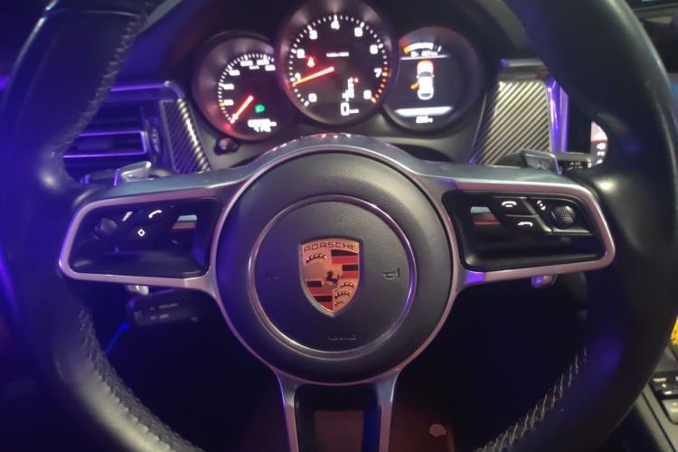Used Porsche Macan 2018 Macan 2.0T Steering Wheel