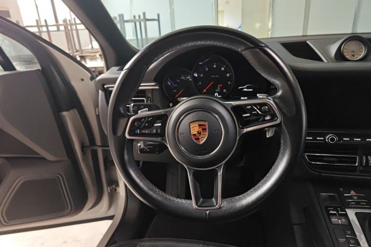Used Porsche Macan 2018 Macan 2.0T Steering Wheel
