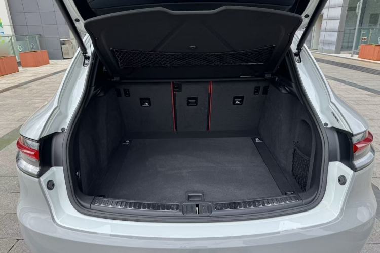 Used Porsche Macan 2018 Macan 2.0T Trunk
