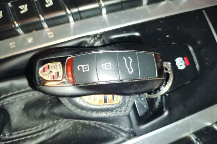 Used Porsche Macan 2018 Macan 2.0T Vehicle Key