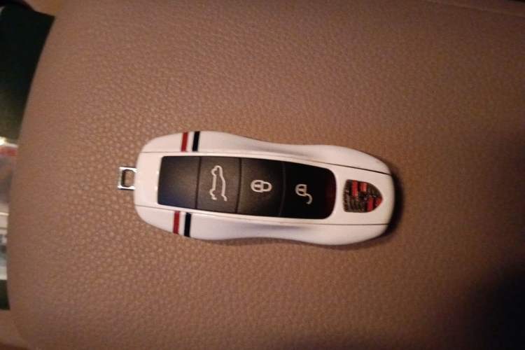 Used Porsche Macan 2018 Macan 2.0T Vehicle Key