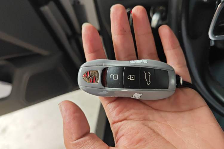 Used Porsche Macan 2018 Macan 2.0T Vehicle Key