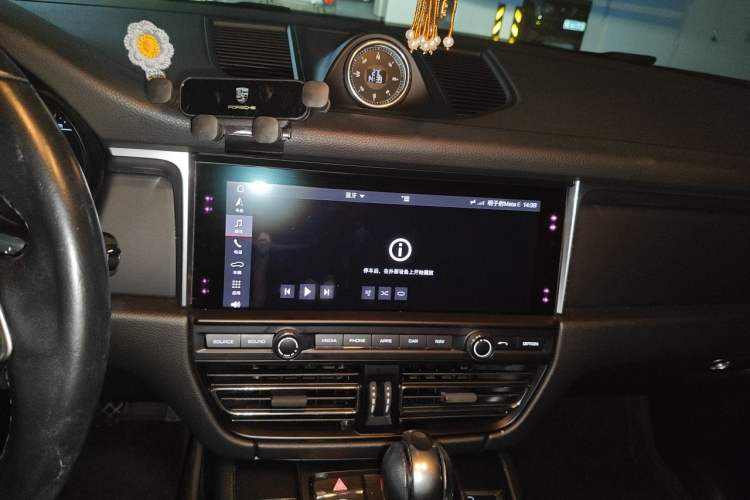 Used Porsche Macan 2018 Macan 2.0T Audio And AC Panel