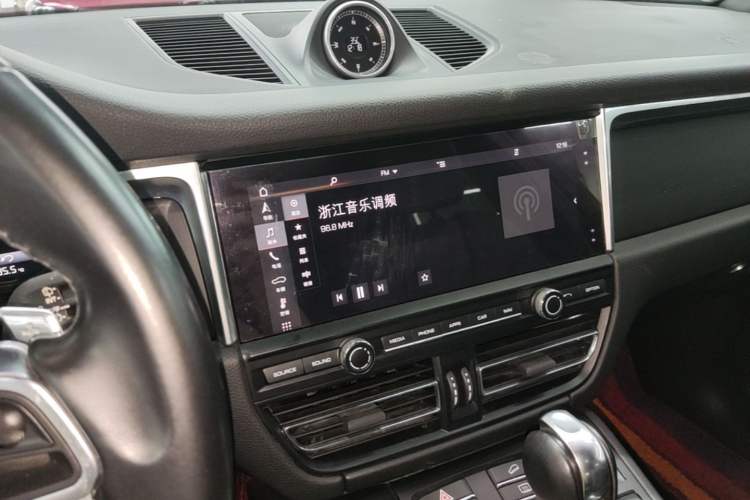 Used Porsche Macan 2018 Macan 2.0T Audio And AC Panel