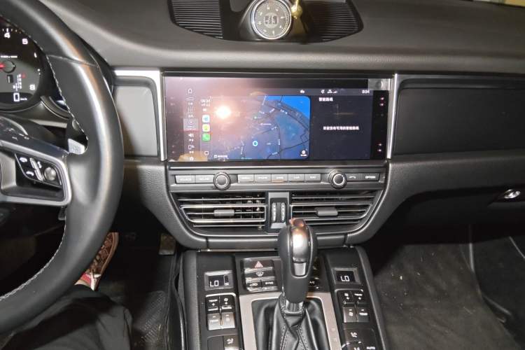 Used Porsche Macan 2018 Macan 2.0T Audio And AC Panel