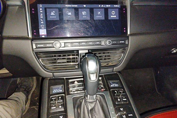 Used Porsche Macan 2018 Macan 2.0T Audio And AC Panel