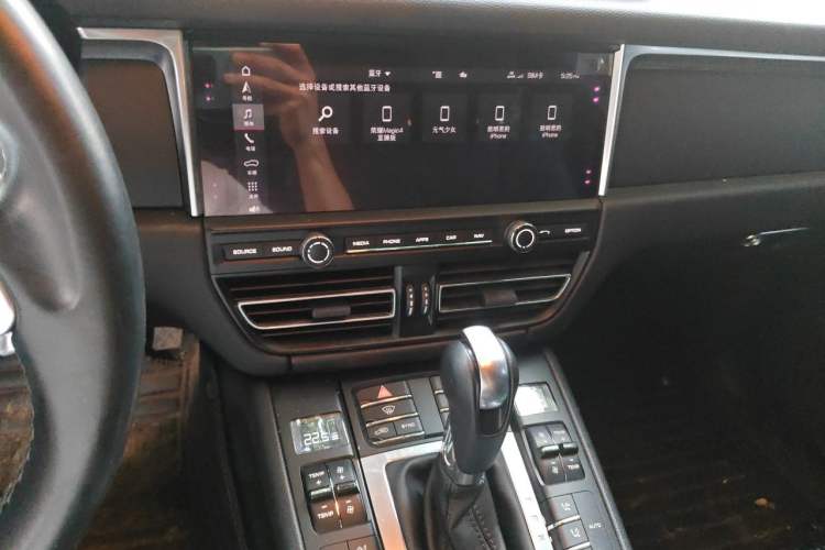 Used Porsche Macan 2018 Macan 2.0T Audio And AC Panel