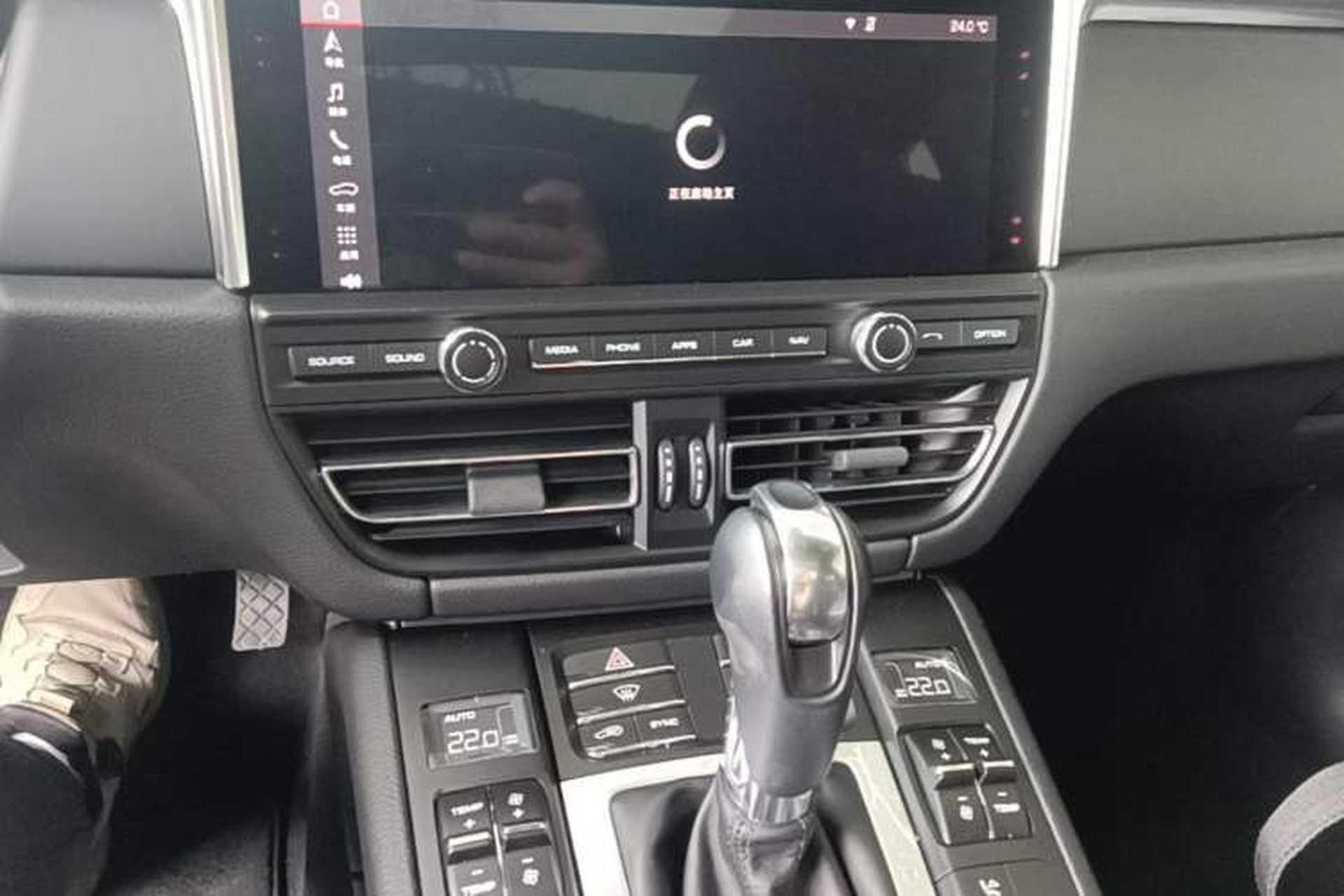 Used Porsche Macan 2018 Macan 2.0T Audio And AC Panel