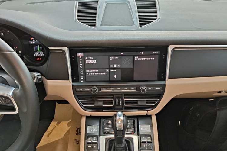Used Porsche Macan 2018 Macan 2.0T Audio And AC Panel
