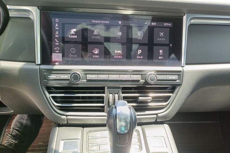 Used Porsche Macan 2018 Macan 2.0T Audio And AC Panel