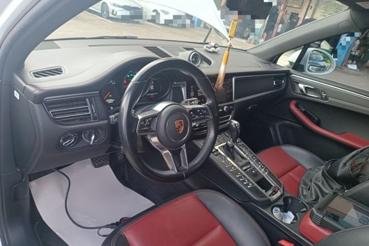 Used Porsche Macan 2018 Macan 2.0T Center Console