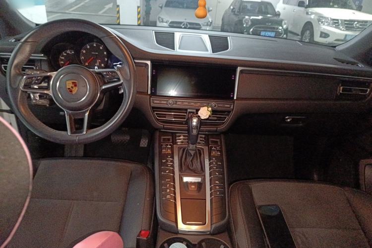 Used Porsche Macan 2018 Macan 2.0T Center Console