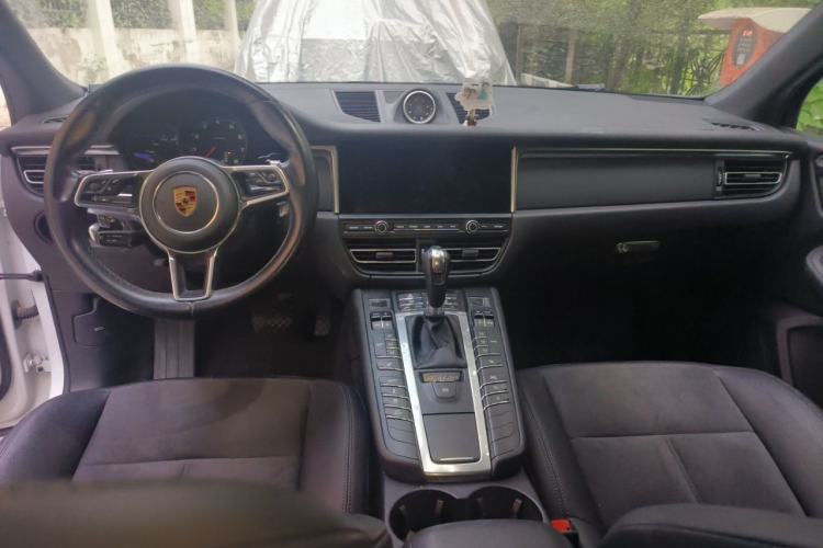 Used Porsche Macan 2018 Macan 2.0T Center Console