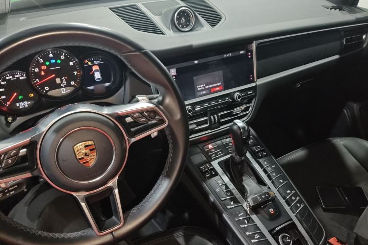 Used Porsche Macan 2018 Macan 2.0T Center Console