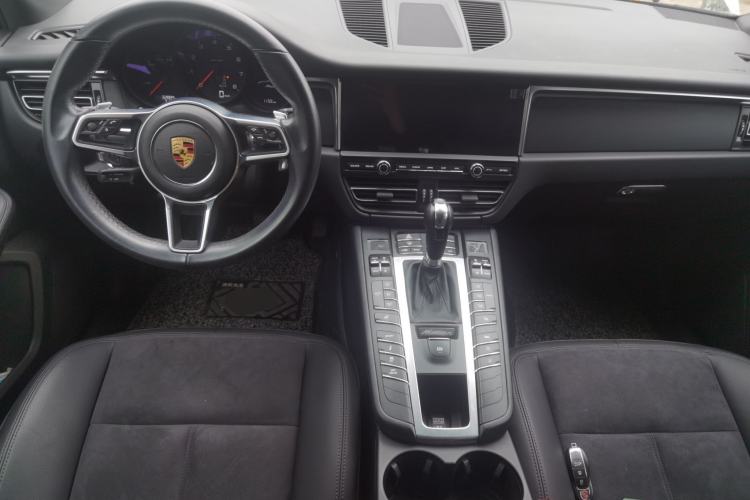 Used Porsche Macan 2018 Macan 2.0T Center Console