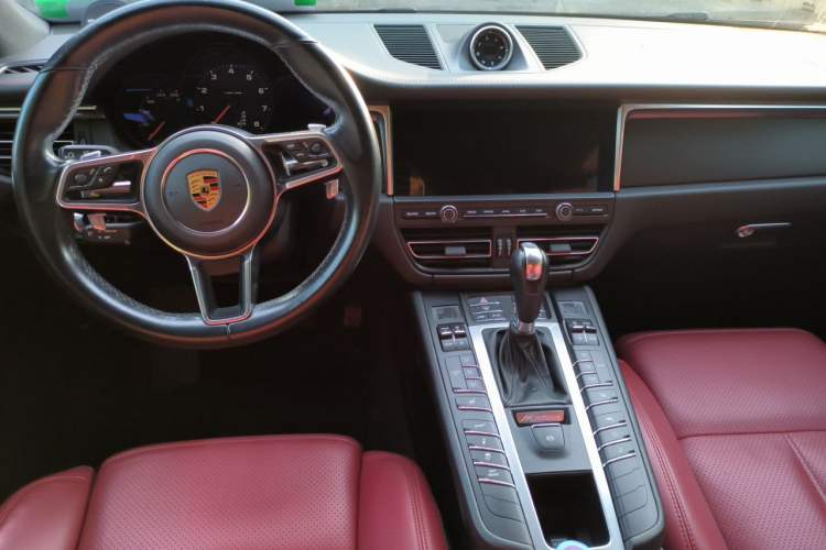Used Porsche Macan 2018 Macan 2.0T Center Console