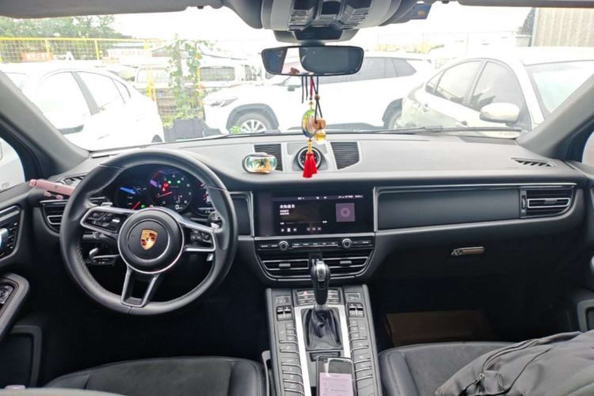 Used Porsche Macan 2018 Macan 2.0T Center Console