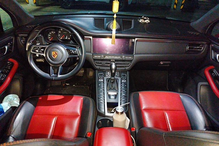 Used Porsche Macan 2018 Macan 2.0T Center Console