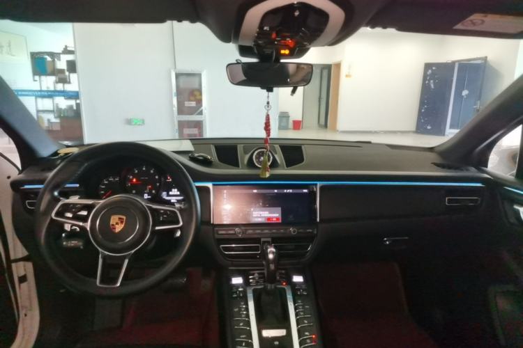 Used Porsche Macan 2018 Macan 2.0T Center Console