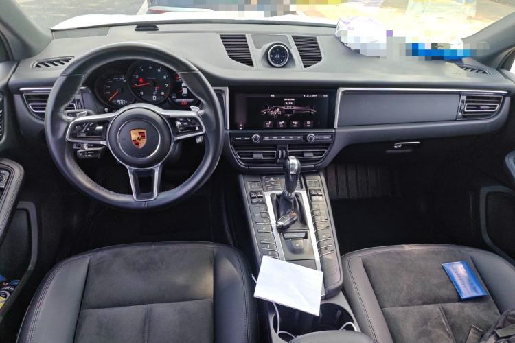 Used Porsche Macan 2018 Macan 2.0T Center Console