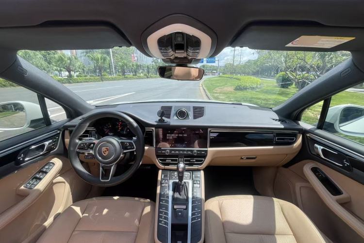Used Porsche Macan 2018 Macan 2.0T Center Console