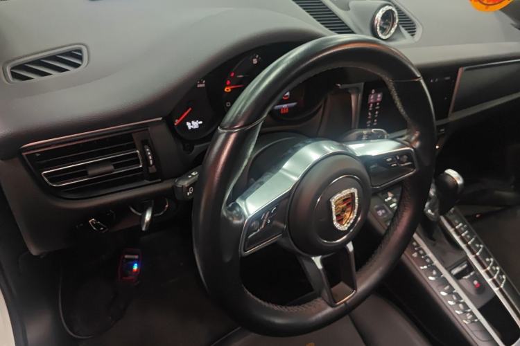 Used Porsche Macan 2018 Macan 2.0T Center Console