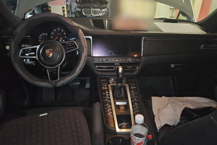 Used Porsche Macan 2018 Macan 2.0T Center Console