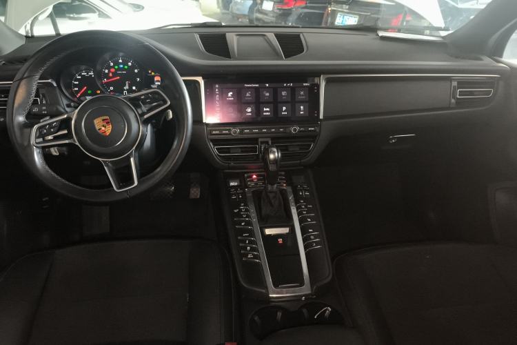Used Porsche Macan 2018 Macan 2.0T Center Console