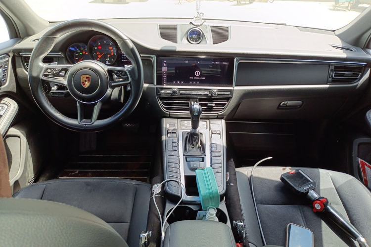 Used Porsche Macan 2018 Macan 2.0T Center Console