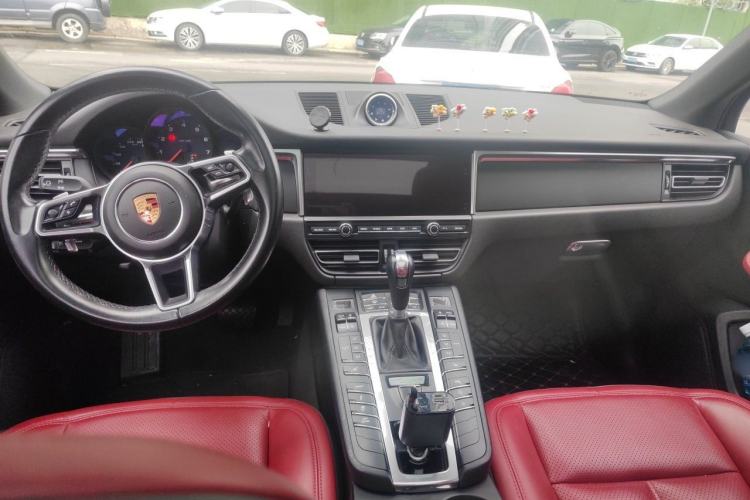 Used Porsche Macan 2018 Macan 2.0T Center Console