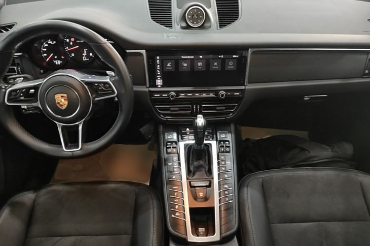 Used Porsche Macan 2018 Macan 2.0T Center Console