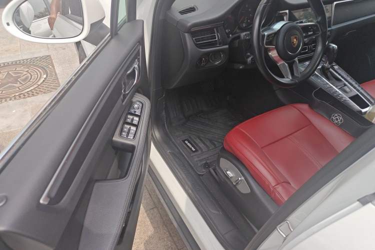 Used Porsche Macan 2018 Macan 2.0T Driver Seat
